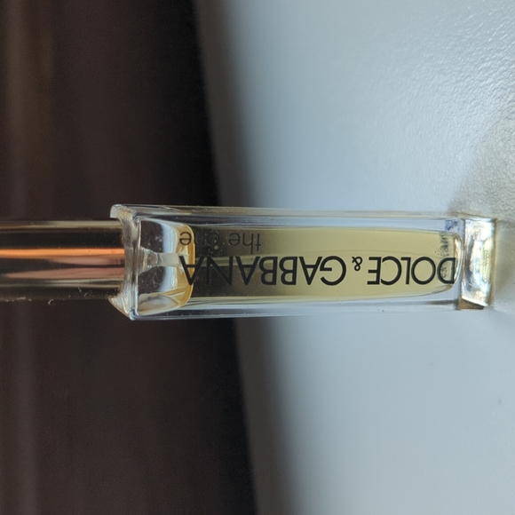 Dolce & Gabbana The One Travel Size Perfume - Picture 2 of 3